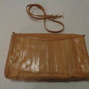 RETRO LEATHER OF THE SEA PURSE W A DETACHED STRAP